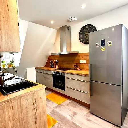 Duplex Confort Exceptionnel Hyper Centre Parking A Proximite Апартаменты *